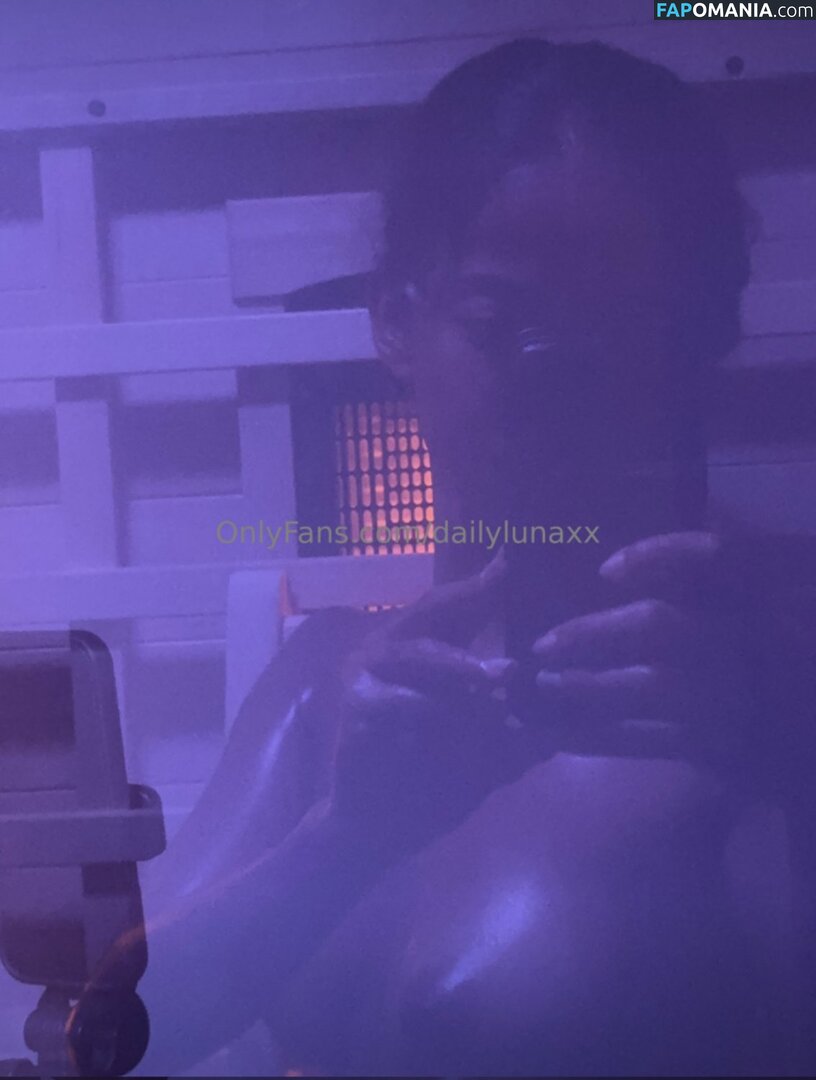 _thelivingluna / dailylunaxx / itsyahluna Naken OnlyFans  Läckta Foto #1
