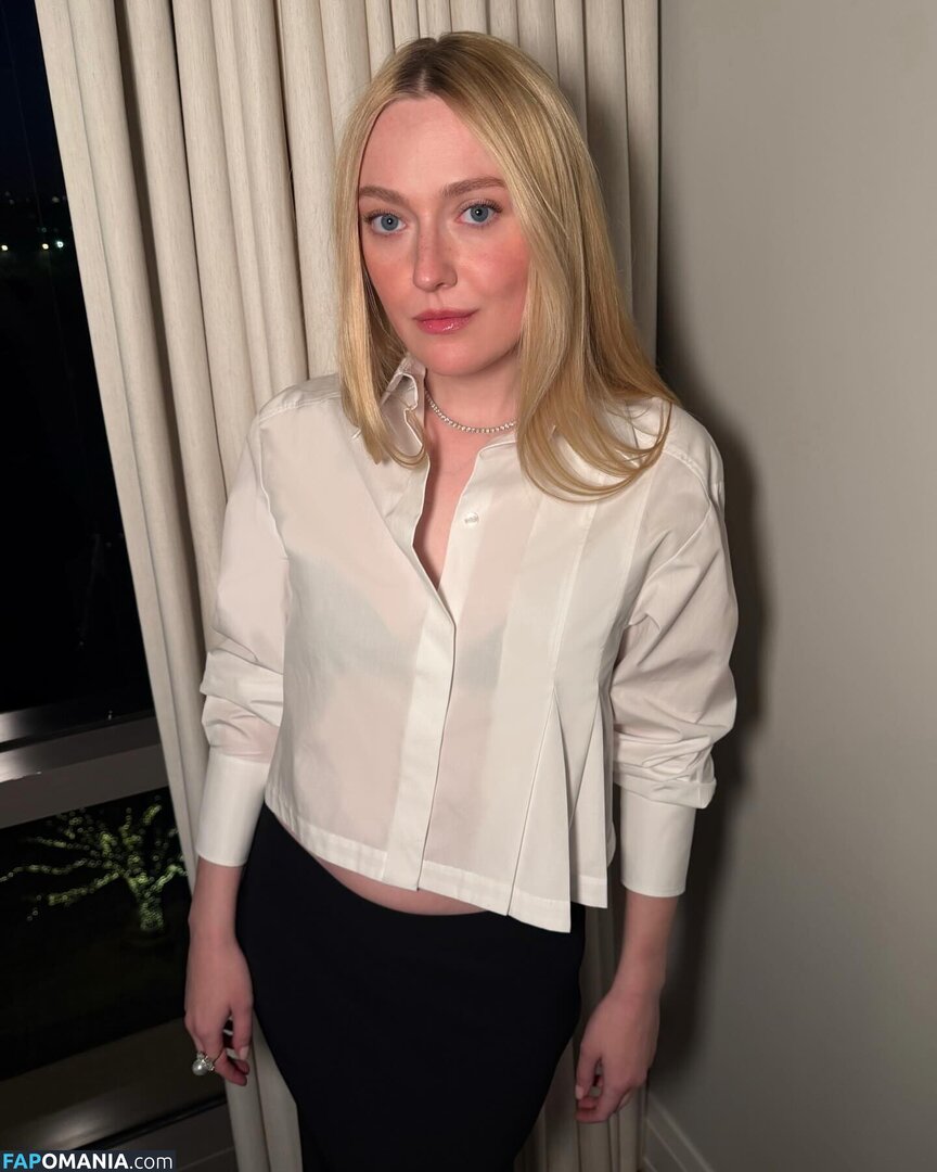 Dakota Fanning / dakotafanning Naken OnlyFans  Läckta Foto #272