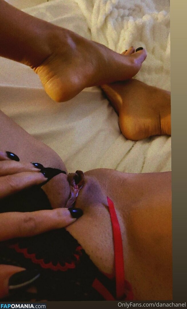 Danachanel / Elena U. Naken OnlyFans  Läckta Foto #12