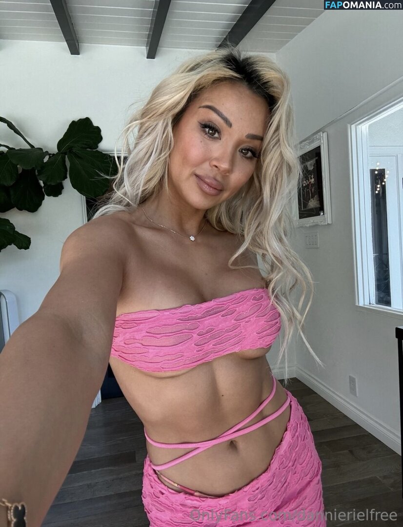 Dannie Riel Naken OnlyFans  Läckta Foto #1