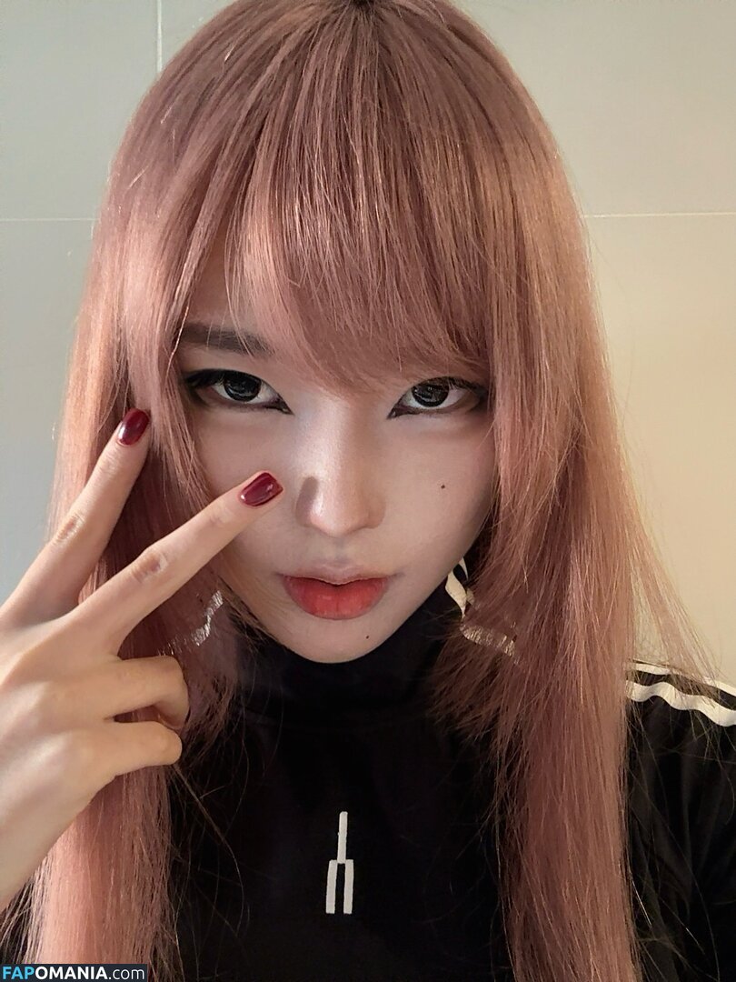 Daturakisses / Sacha Wang Naken OnlyFans  Läckta Foto #3
