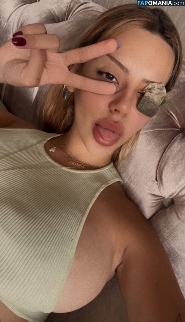Demet Öztürk Naken OnlyFans  Läckta Foto #1
