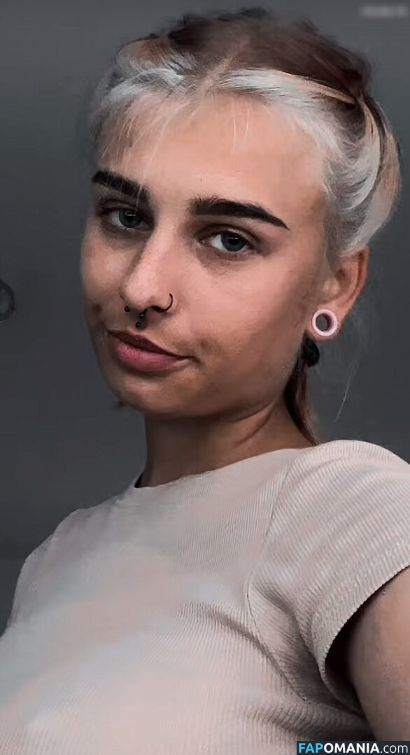 Dina / _ur_russian_dina / coco_ppop01 / dinadewgong Naken OnlyFans  Läckta Foto #46