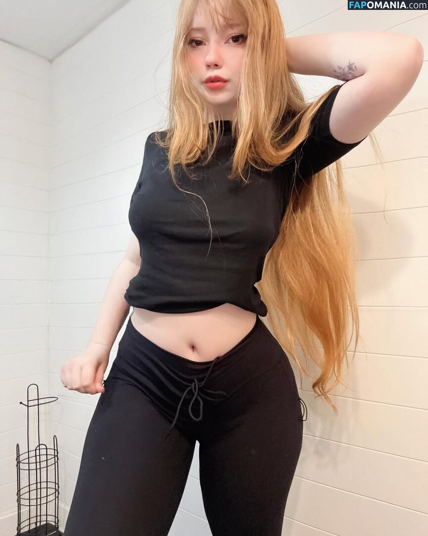 Diovana Konigsreuter / diokonigsreuter / diovanakoni Naken OnlyFans  Läckta Foto #1