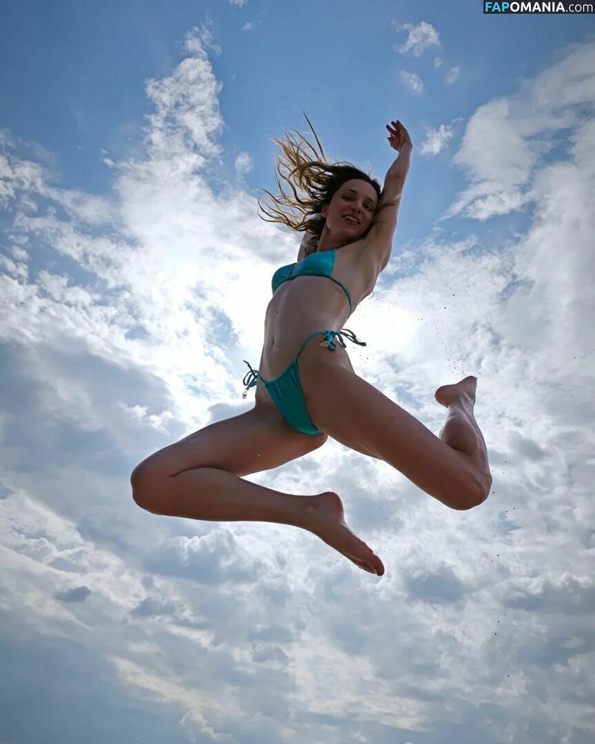 Dobos Evelin / evelindobos Naken OnlyFans  Läckta Foto #6