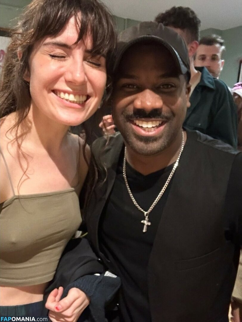 Doddleoddle / Dodie Clark Naken OnlyFans  Läckta Foto #60