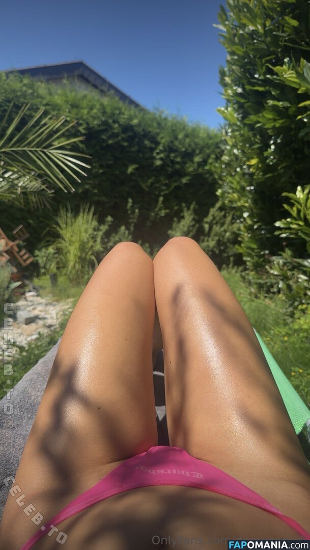 Doreen Gnadi / doreengnadi / doreengnadi3 / doreengnadi6531 / https: Naken OnlyFans  Läckta Foto #6