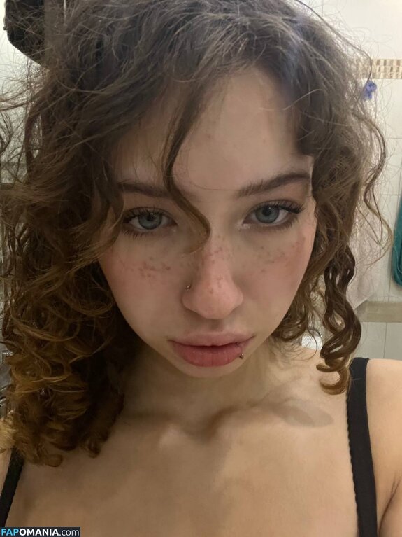 dpuw_ / maybe_pretty_ / zoya_maybe_pretty Naken OnlyFans  Läckta Foto #4