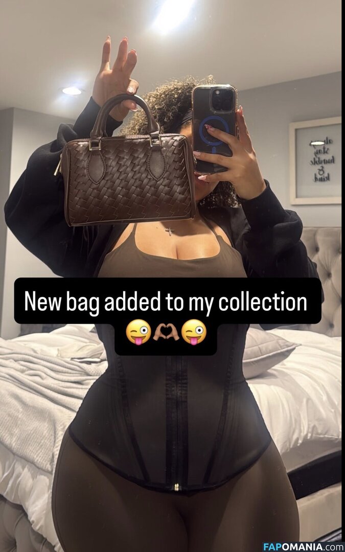 Drivewithisabella Naken OnlyFans  Läckta Foto #1