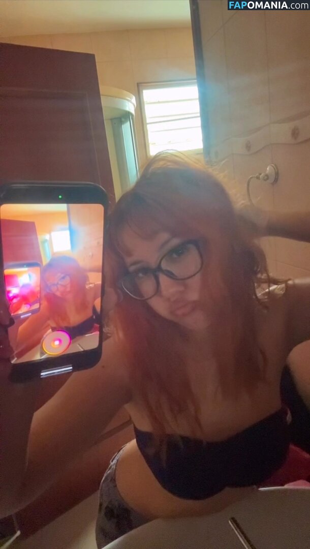 dumsillygirl / grlonwifi / https: Naken OnlyFans  Läckta Foto #2