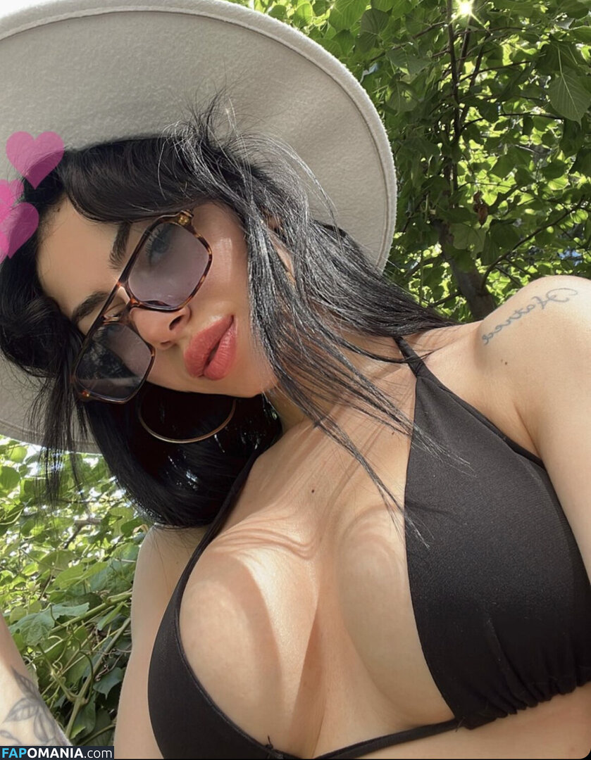 Edibe Bereket / Madamelyax Naken OnlyFans  Läckta Foto #1