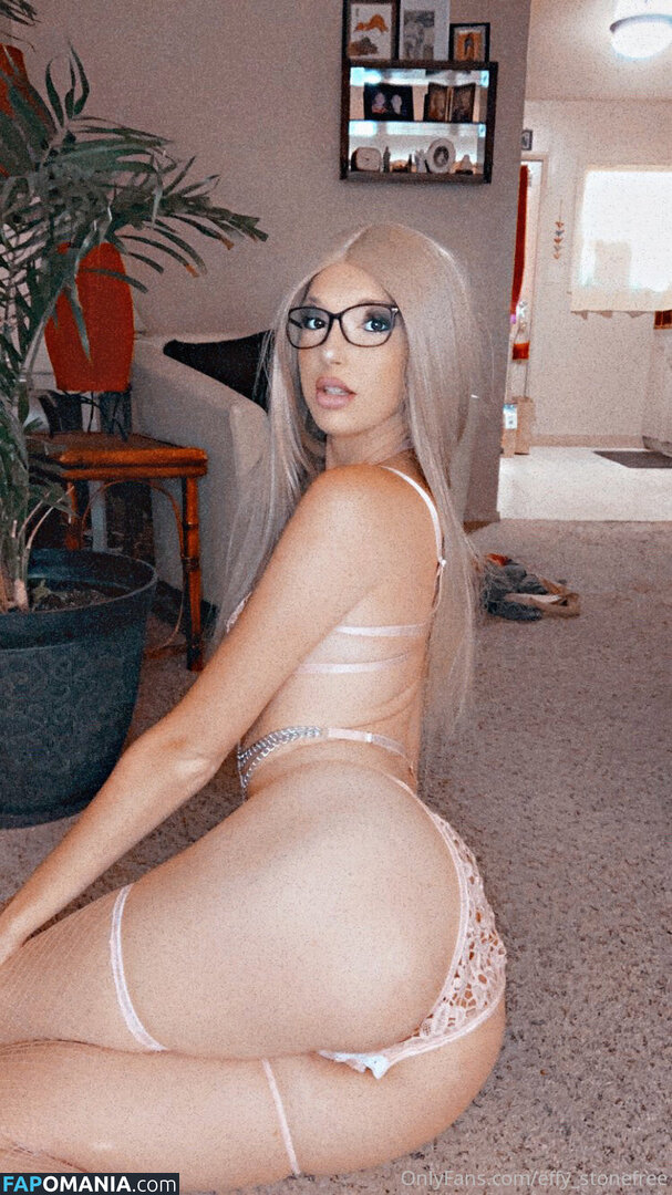 effy_stonefree / halfelfhalfdevil Naken OnlyFans  Läckta Foto #9