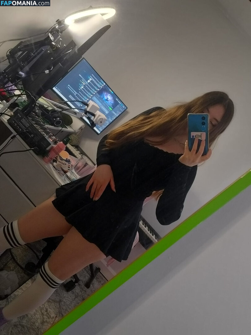 Elairida Naken OnlyFans  Läckta Foto #3
