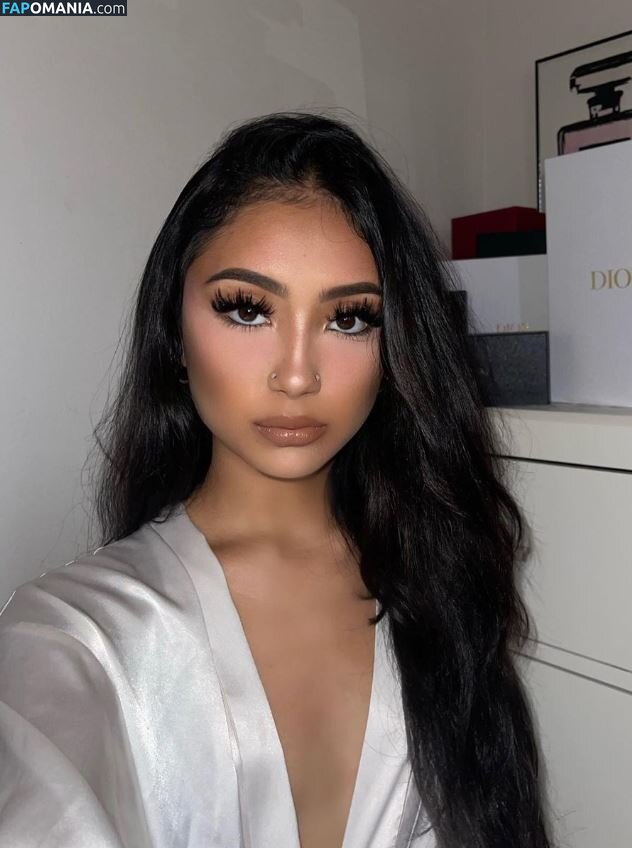 777ELARA / elara777 / uilaanii Naken OnlyFans  Läckta Foto #156