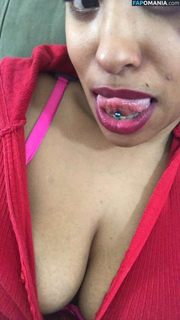 Elaynah Naken OnlyFans  Läckta Foto #11