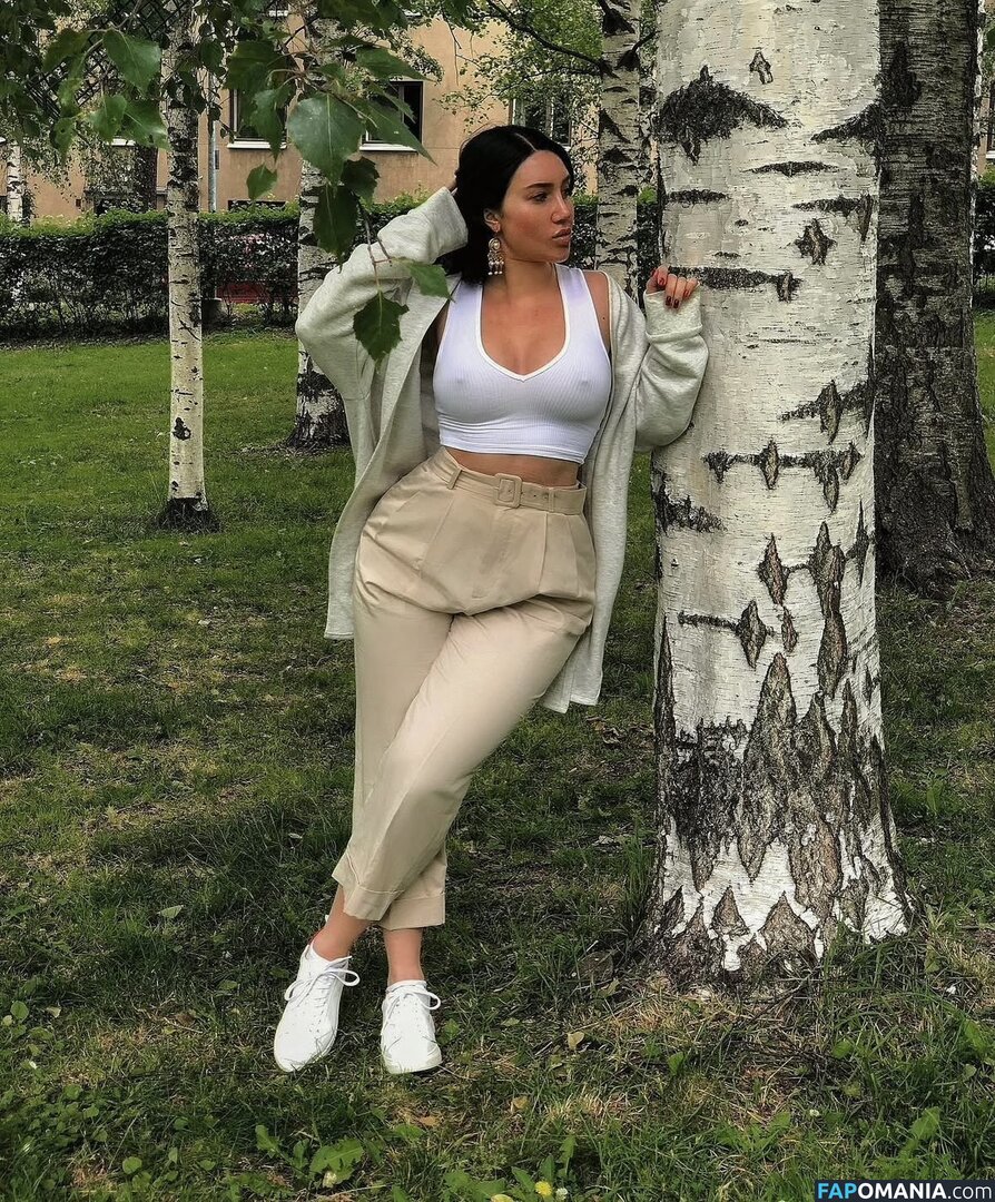 elenipolinski Naken OnlyFans  Läckta Foto #10
