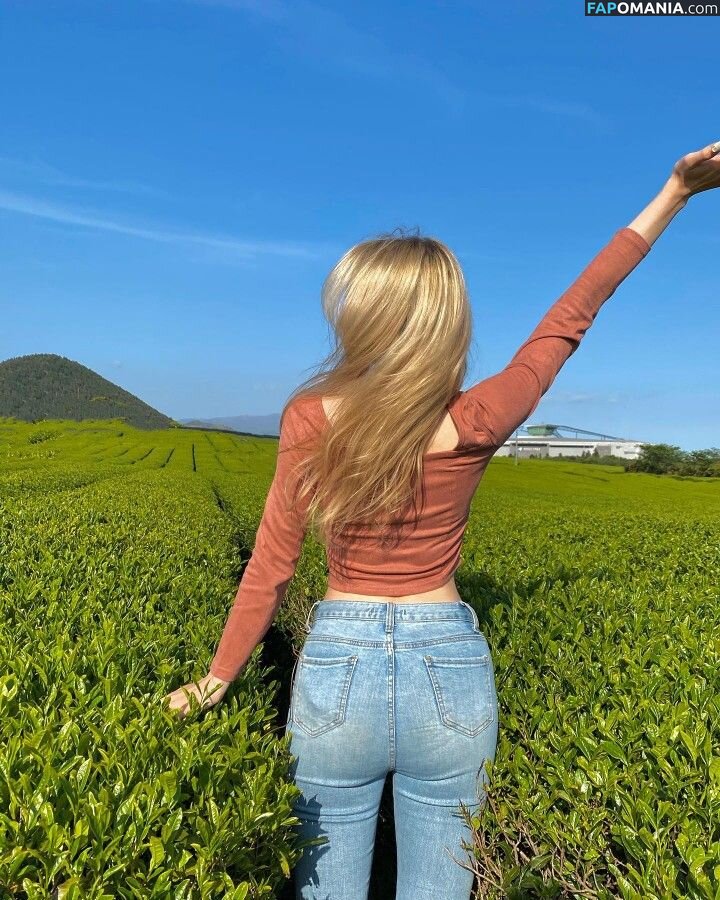 Elina Karimova / elina_4_22 Naken OnlyFans  Läckta Foto #2