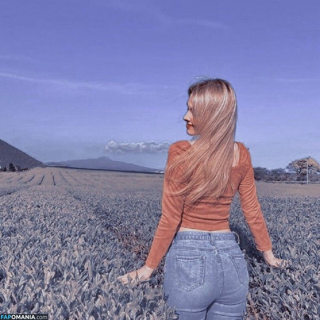 Elina Karimova / elina_4_22 Naken OnlyFans  Läckta Foto #14