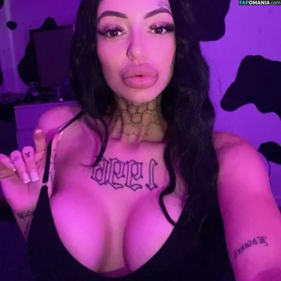 Elise Warren / ellwarrenx / https: Naken OnlyFans  Läckta Foto #1