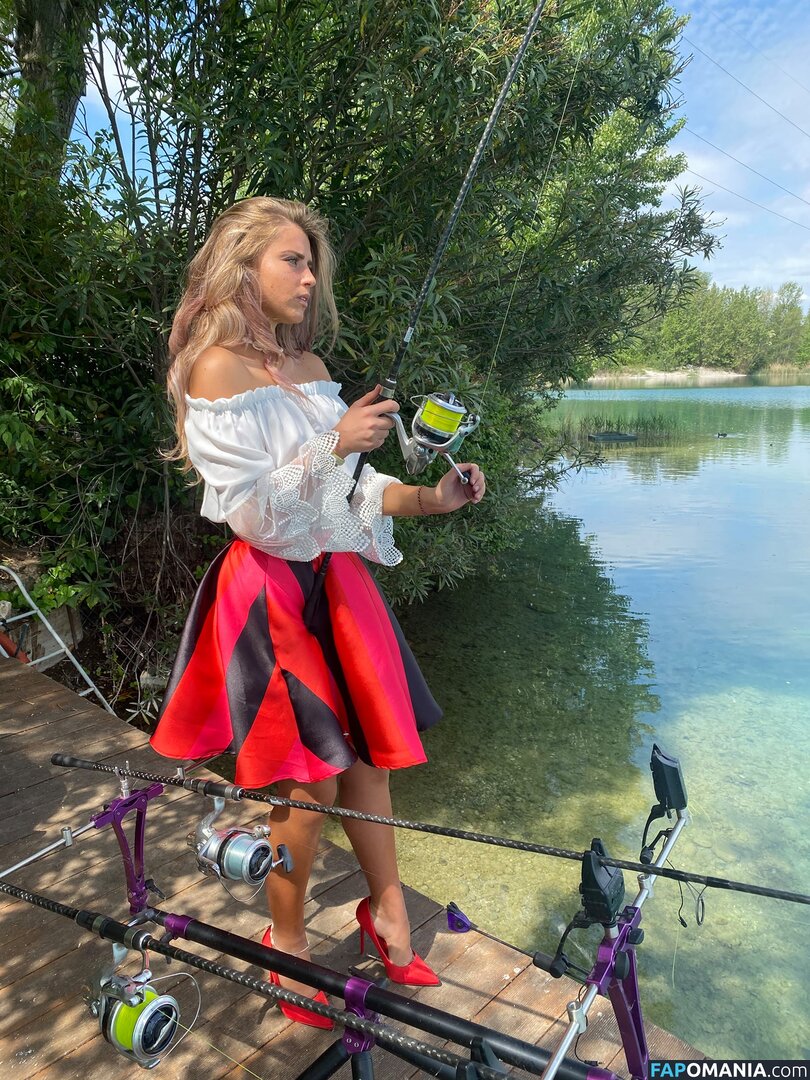 Elizabeth Shostak Naken OnlyFans  Läckta Foto #3