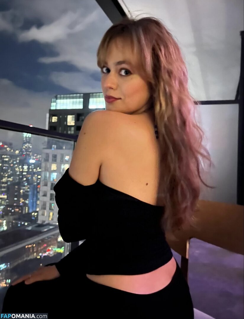 Ella Ballentine / ellaballentine Naken OnlyFans  Läckta Foto #2