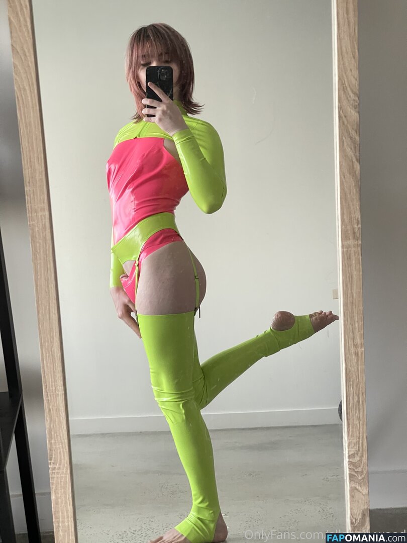 Ella Hollywood / Jean Hollywood / jeanhollywood / sodacattv / sodacatxxx Naken OnlyFans  Läckta Foto #2