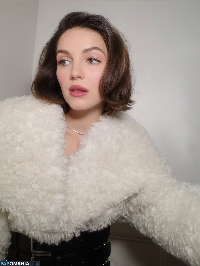 Ella Hunt / EllaHunt Naken OnlyFans  Läckta Foto #96