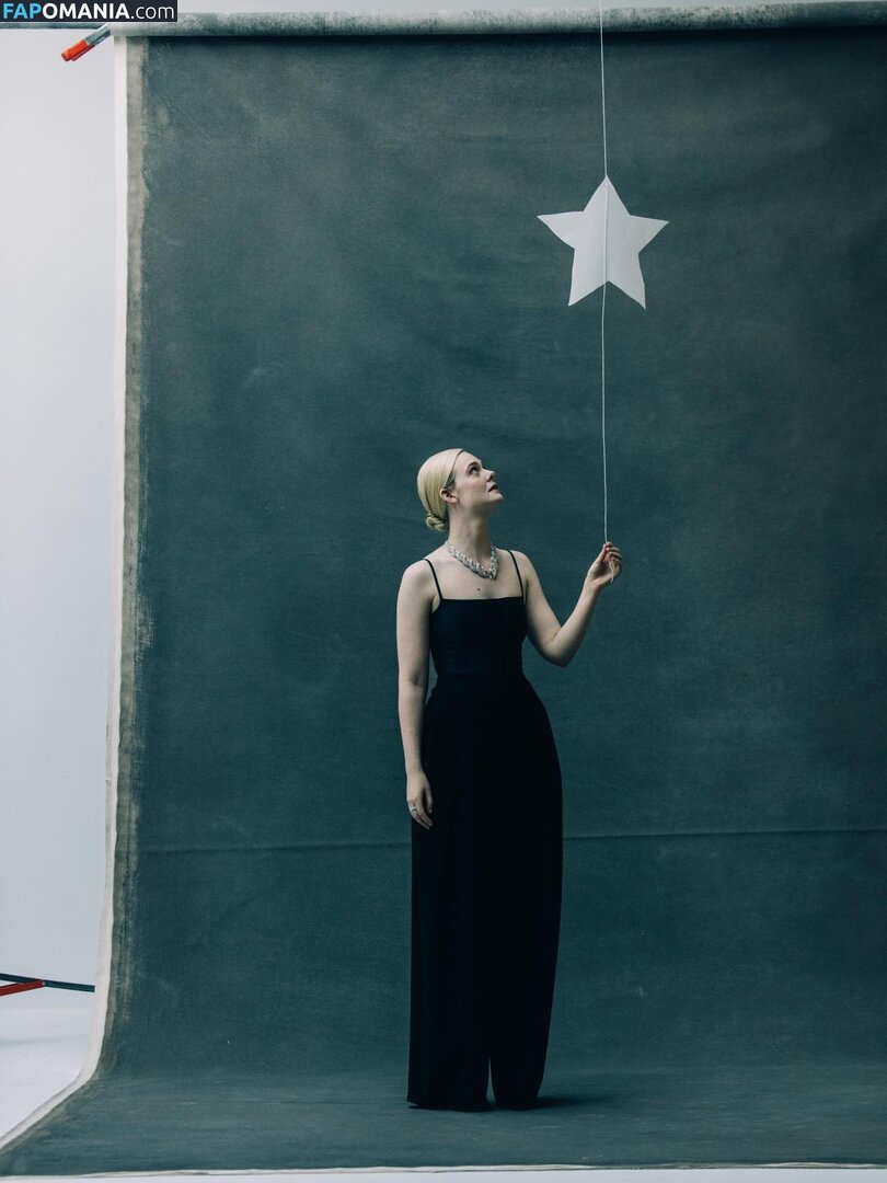 Elle Fanning / ellefanning Naken OnlyFans  Läckta Foto #88