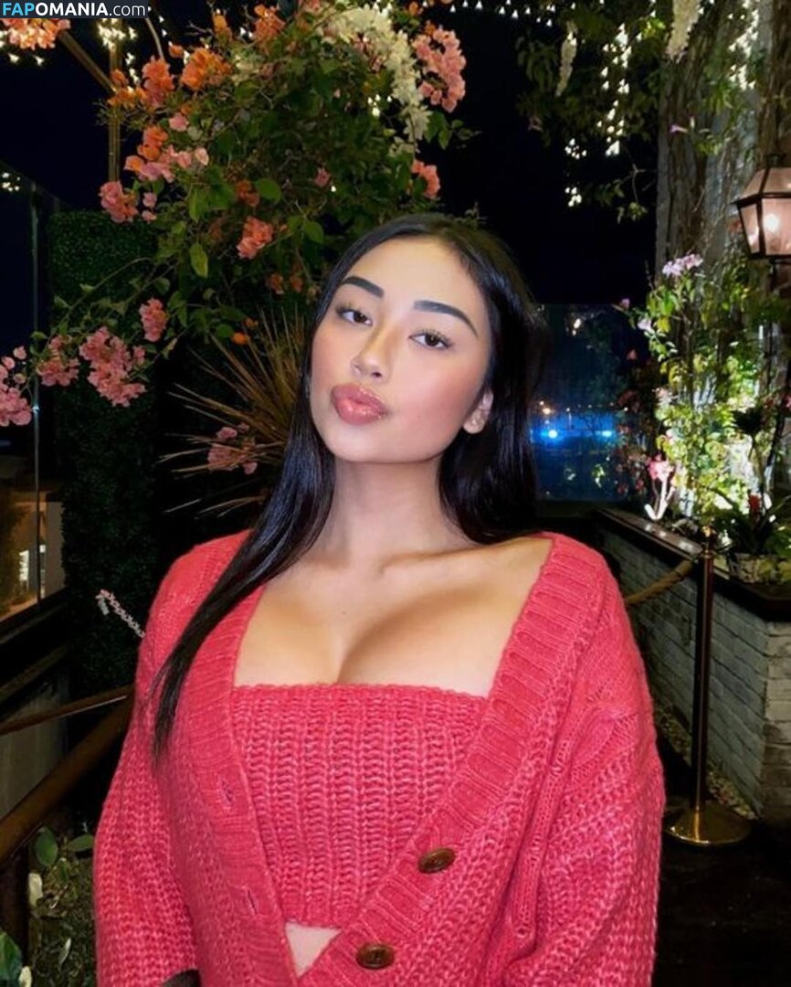 elleriemarie Naken OnlyFans  Läckta Foto #8