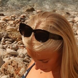 Ellie Maack