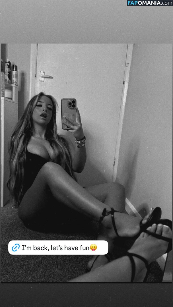 elliemaixo / homeworkhunniez Naken OnlyFans  Läckta Foto #1