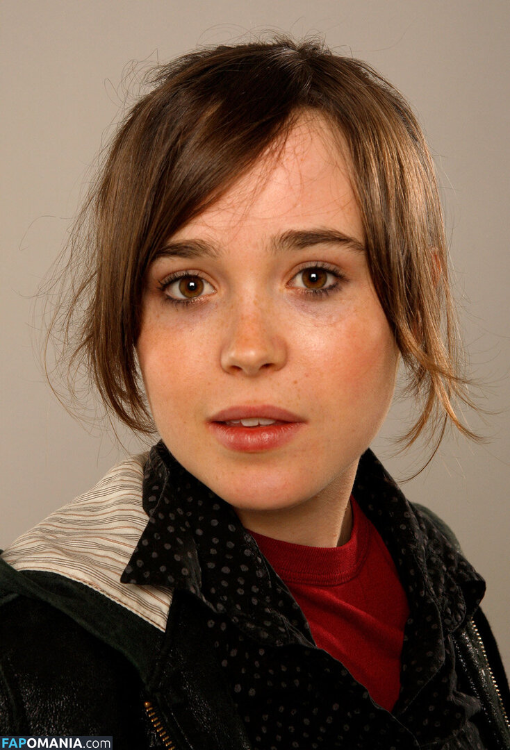 Elliot Page / elliotpage / formerly Ellen Page Naken OnlyFans  Läckta Foto #3
