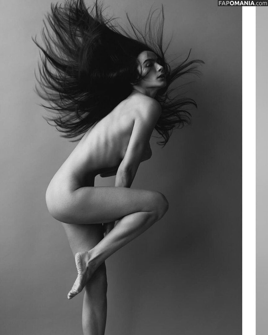 Elvina Garaeva / elyagara Naken OnlyFans  Läckta Foto #1