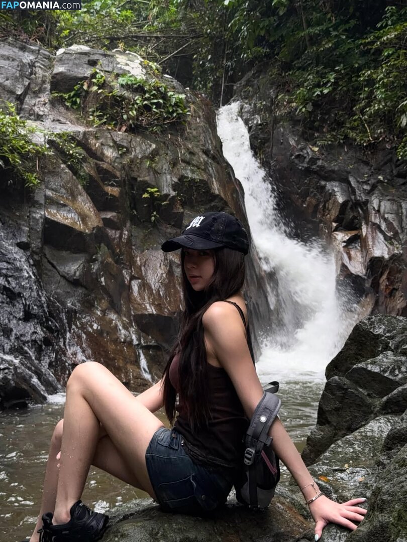 Elyn Leong / elynleonggg / https: Naken OnlyFans  Läckta Foto #3