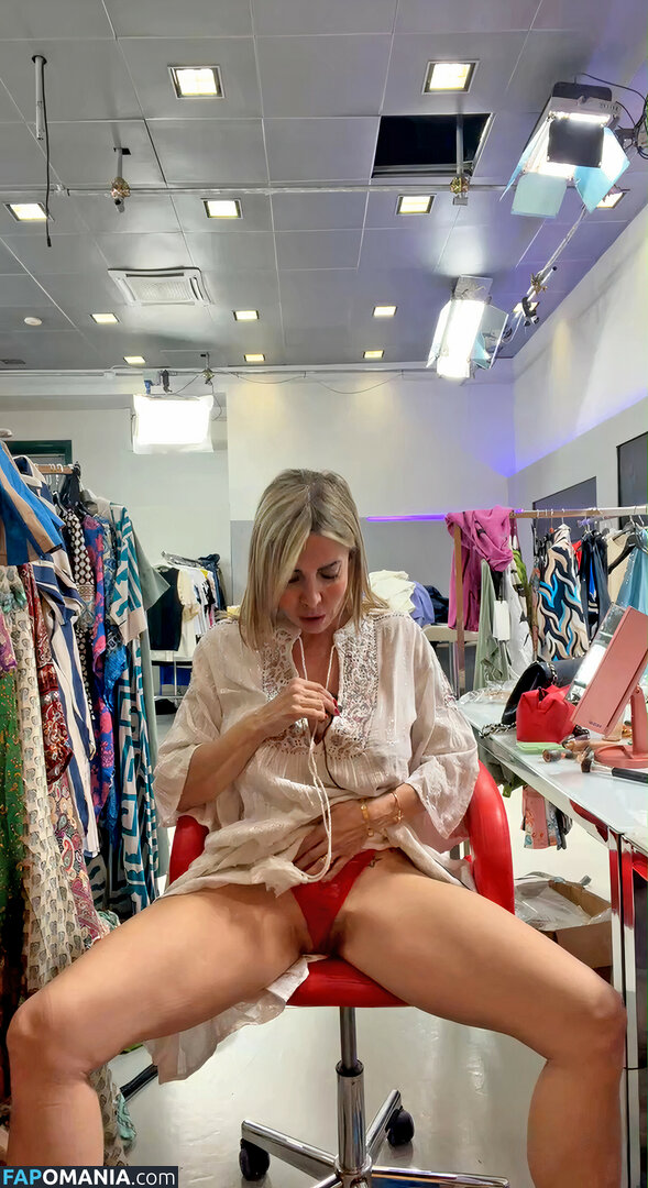 Emanuela Botto / Italian Showgirl / emanuelabottoreal Naken OnlyFans  Läckta Foto #87