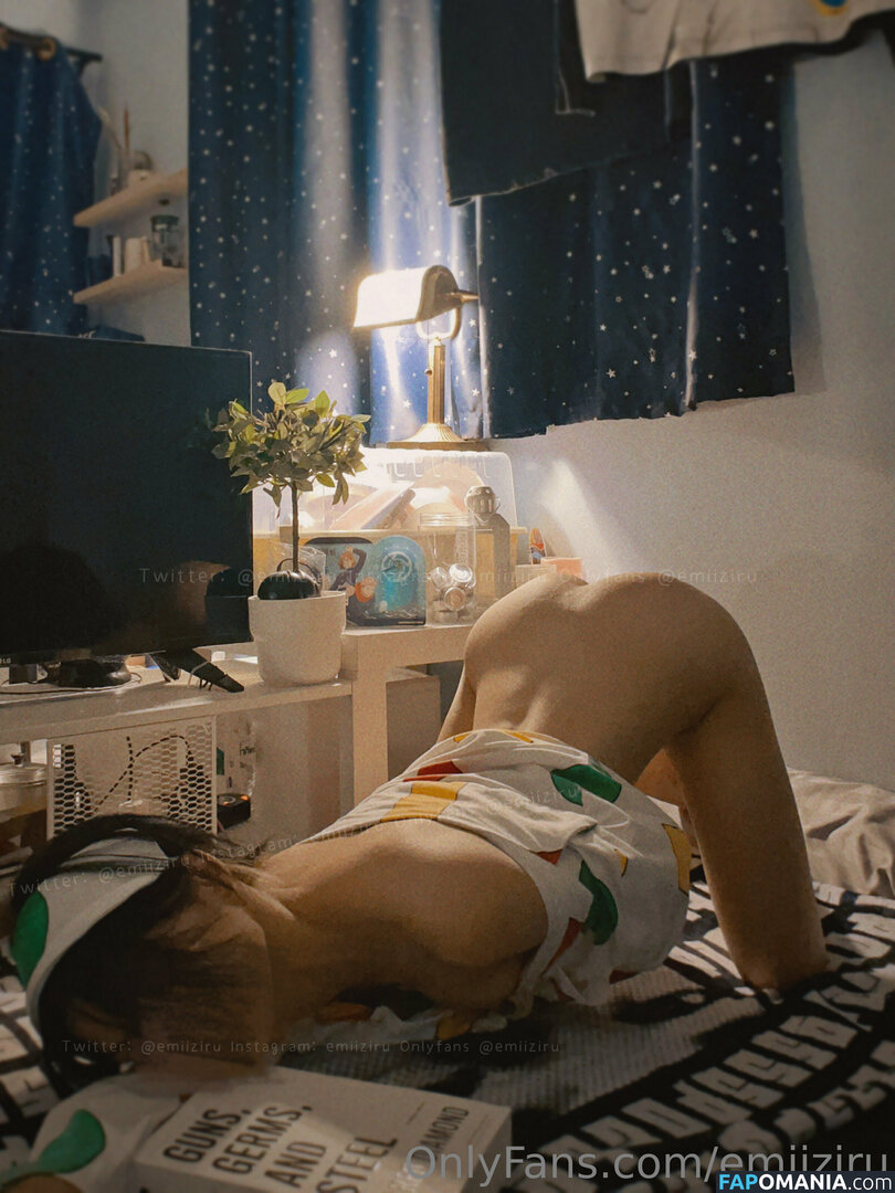 emiiziru Naken OnlyFans  Läckta Foto #19