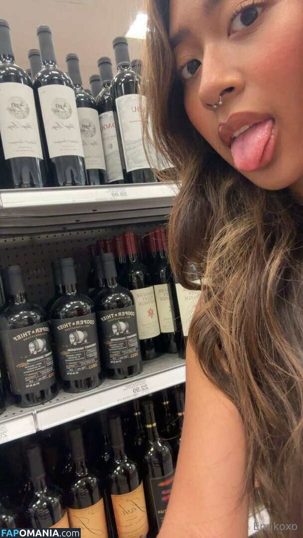 dejhacatt / emikossecret / emikoxo Naken OnlyFans  Läckta Foto #6