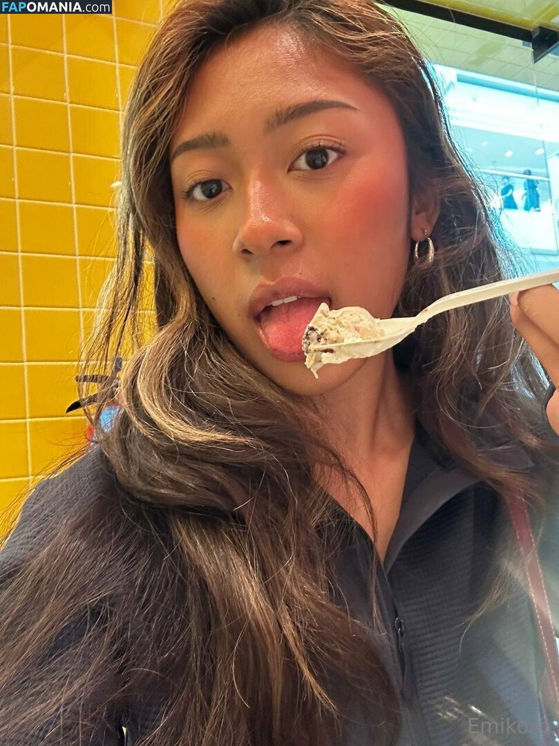 dejhacatt / emikossecret / emikoxo Naken OnlyFans  Läckta Foto #7