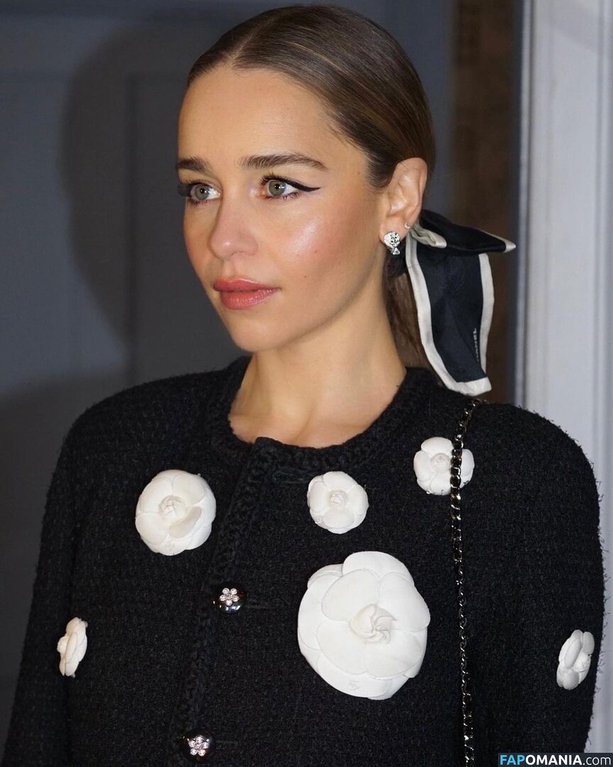 Emilia Clarke / clarkeyxo / emilia_clarke / emiliaclarke / emiliaclarkecentral / https: Naken OnlyFans  Läckta Foto #930