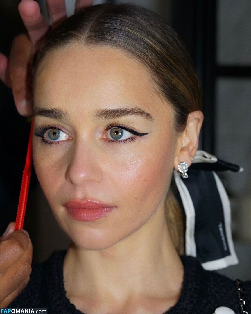 Emilia Clarke / clarkeyxo / emilia_clarke / emiliaclarke / emiliaclarkecentral / https: Naken OnlyFans  Läckta Foto #933