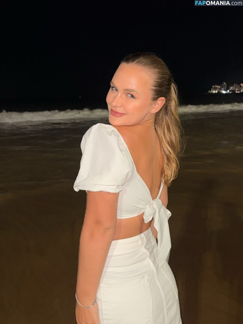 Emilly Schellmann / _emillyschellmann Naken OnlyFans  Läckta Foto #8