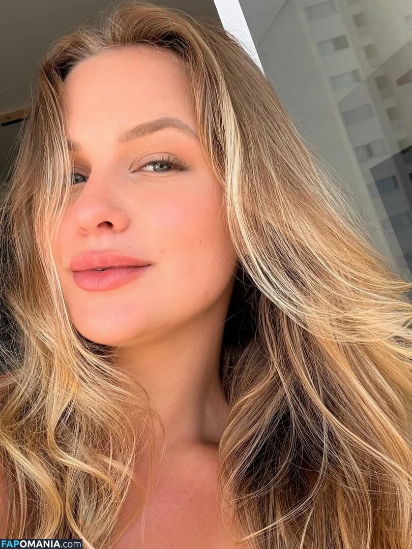 Emilly Schellmann / _emillyschellmann Naken OnlyFans  Läckta Foto #17