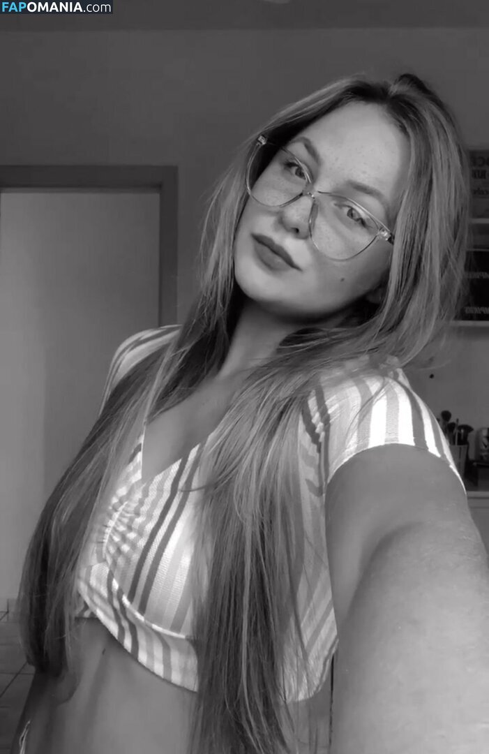 Emilly Schellmann / _emillyschellmann Naken OnlyFans  Läckta Foto #35