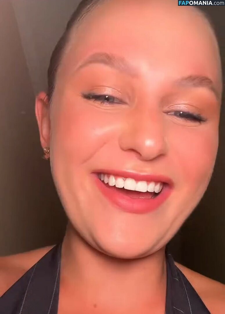 Emilly Schellmann / _emillyschellmann Naken OnlyFans  Läckta Foto #40