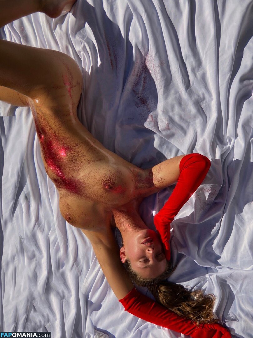 Emily Agnes / isthatemily Naken OnlyFans  Läckta Foto #2