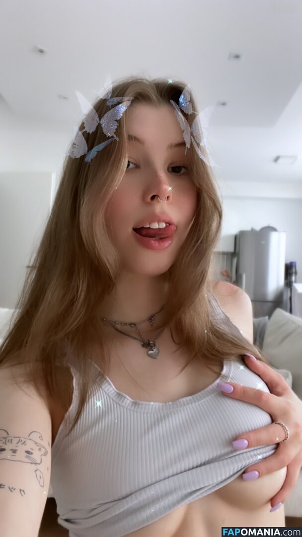 Emily Asmr / cherryemyy / emilyasmrr / emilysmilla Naken OnlyFans  Läckta Foto #3