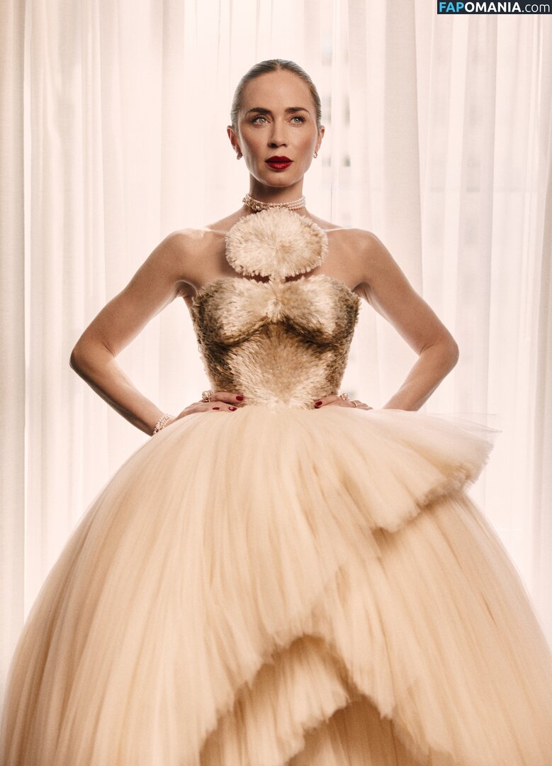 Emily Blunt / _emily_blunt_ / twogirlsoneblunt Naken OnlyFans  Läckta Foto #456