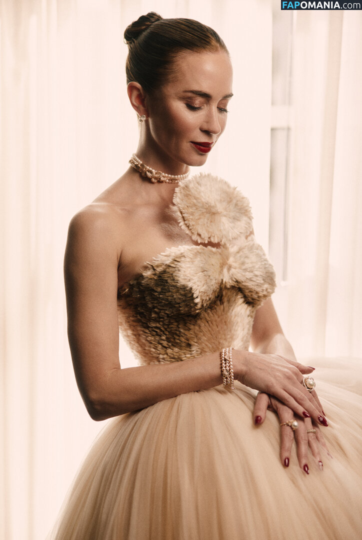 Emily Blunt / _emily_blunt_ / twogirlsoneblunt Naken OnlyFans  Läckta Foto #459