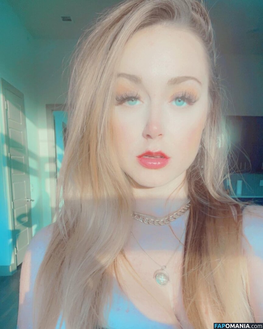 Emily James Naken OnlyFans  Läckta Foto #1