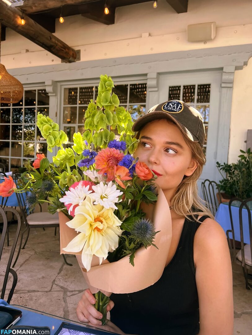 Emily Lind Naken OnlyFans  Läckta Foto #1